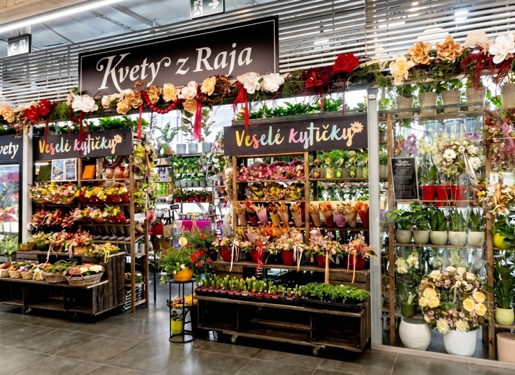 Kvety z Raja – Kamenné námestie (OD Prior)